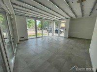 Eladó üzlethelyiség Szeged Móraváros
