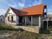 Eladó családi ház Nemesvámos Fő utca